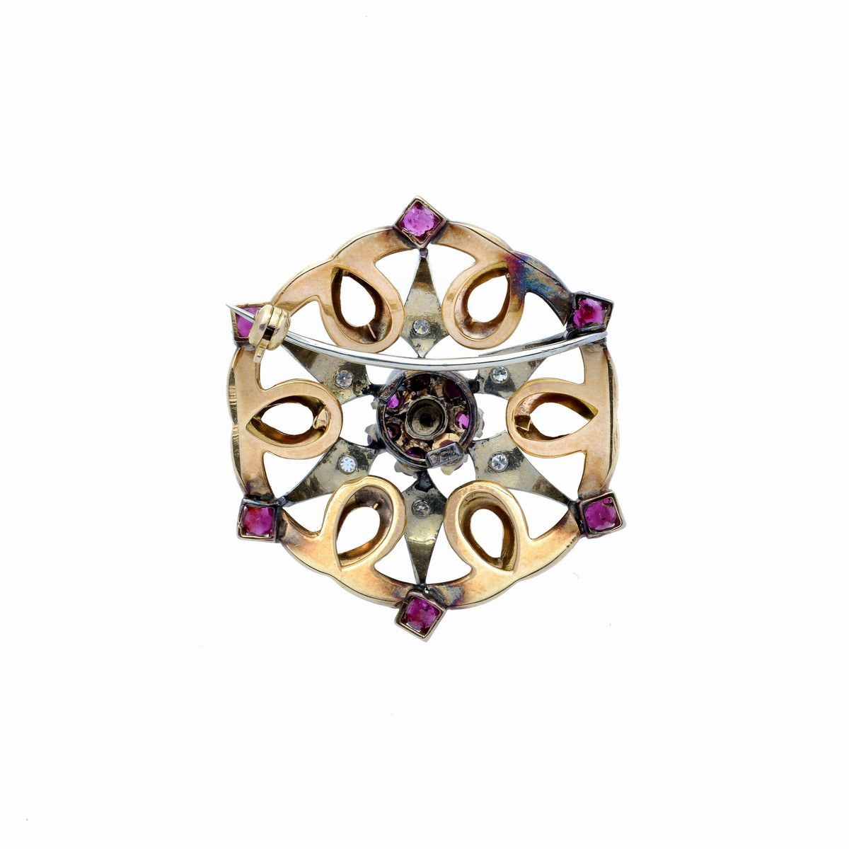 Spilla floreale in oro giallo, oro bianco, diamanti e rubini