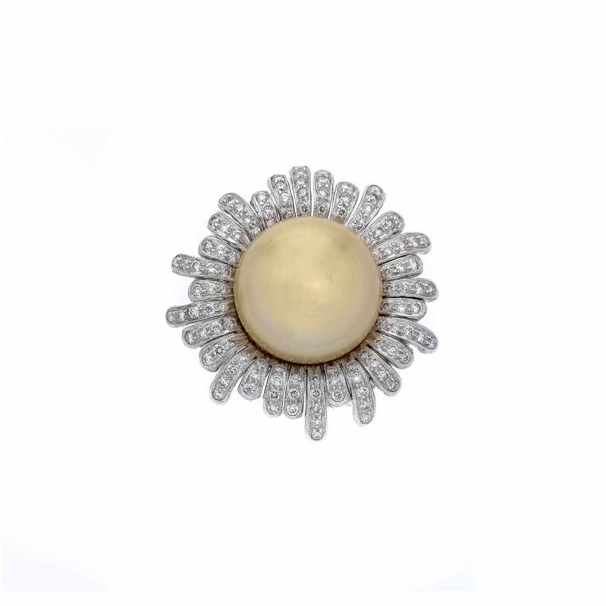 Grande Anello in Oro Giallo, Diamanti e Perla Mabè Gold