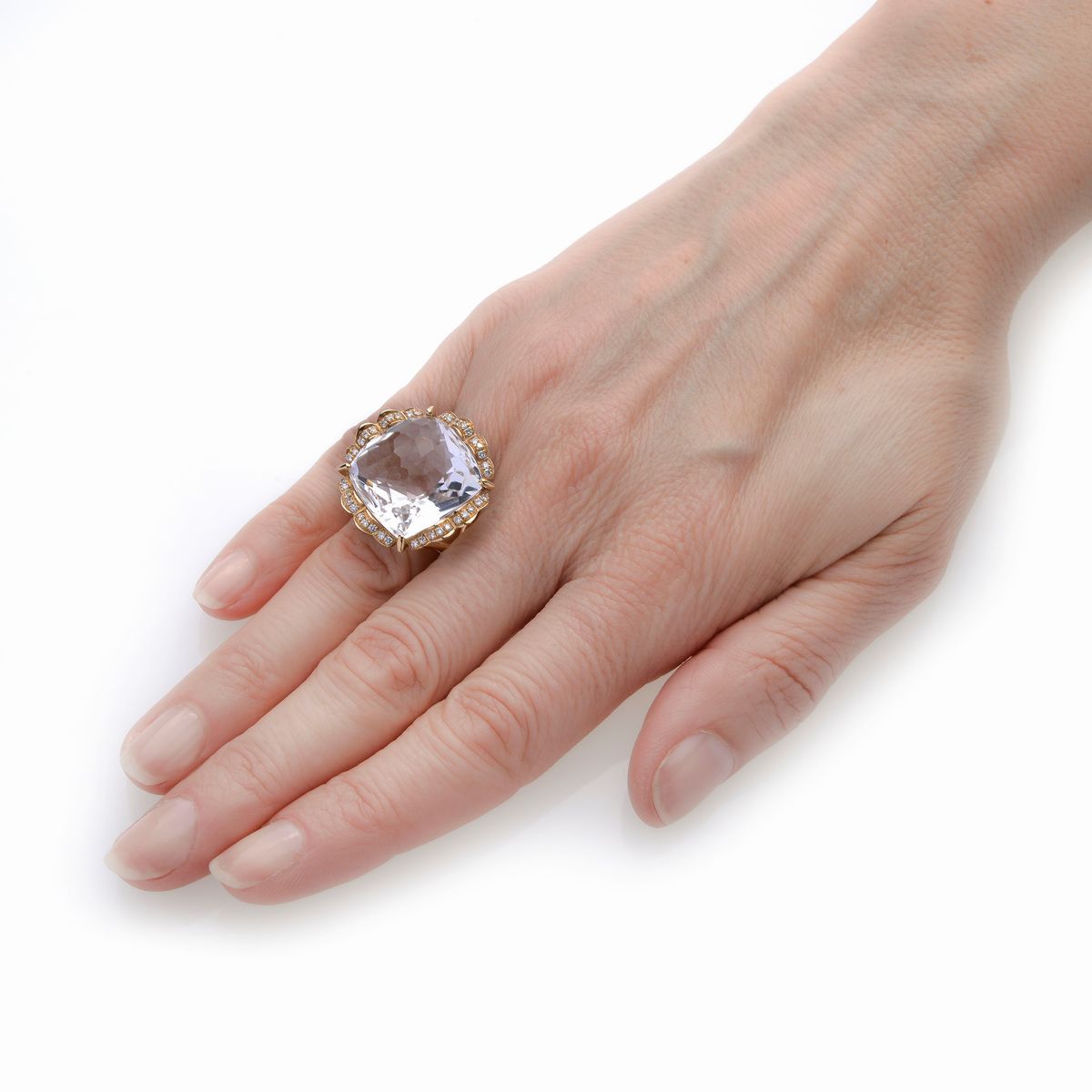 Grande Anello in Oro Rosa, Diamanti e Quarzo Ialino