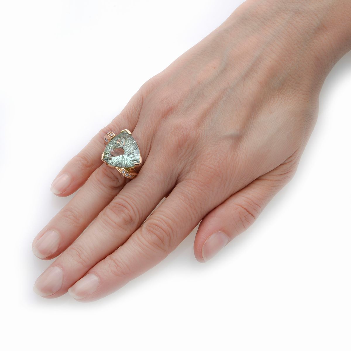 Grande Anello in Oro Rosa, Diamanti e Quarzo Verde-azzurro