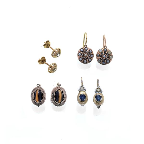 Lot of four pairs of earrings in 18 kt yellow gold, 9 kt gold and stones