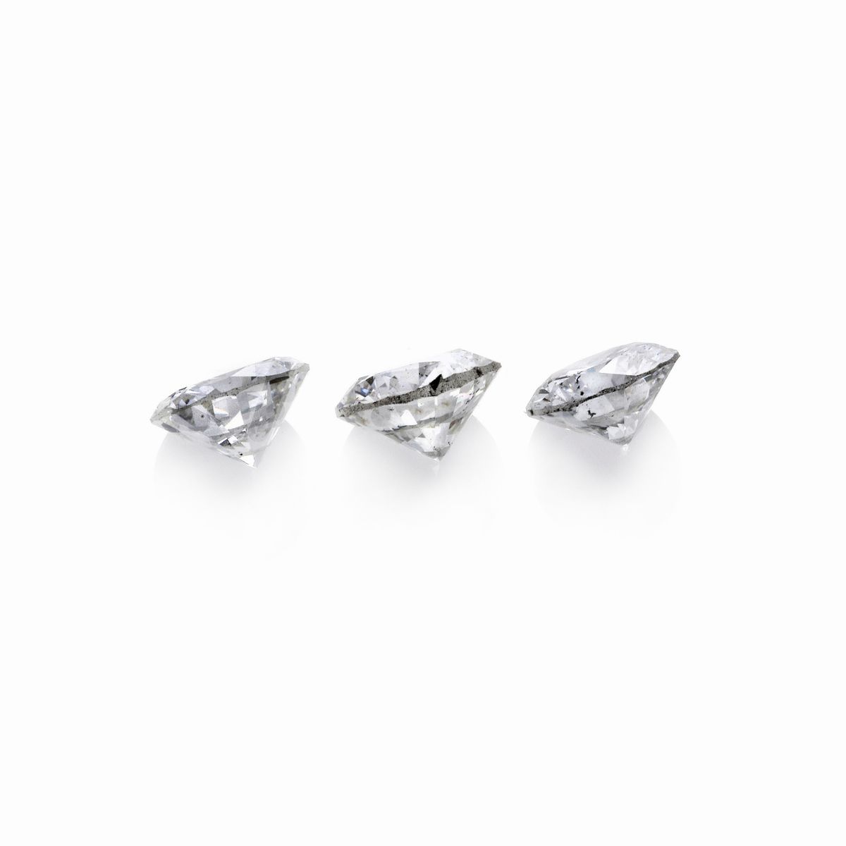 Lotto di tre diamanti taglio brillante