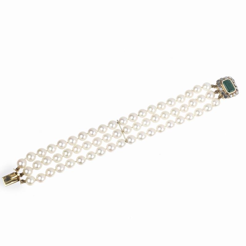 Bracciale in oro giallo 18 kt , perle coltivate, rose di diamante e smeraldo
