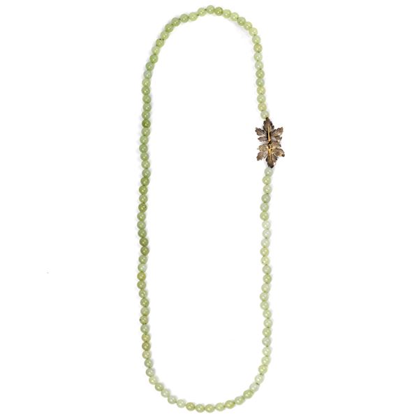 Lunga collana in giadeite, argento 925 e oro giallo 18 k