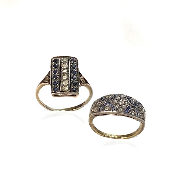 Lot of two rings in 14 and 18 kt gold, diamonds and sapphires  (Early 20th century)  - Auction Auction of Antique, Modern, Wristwatches and Jewellery from a Roman Collection - Curio - Casa d'aste in Firenze