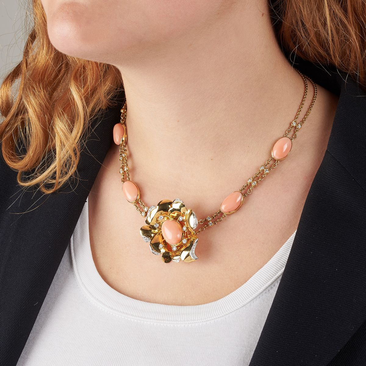 Collana in Oro Giallo 18 Kt, Diamanti e Corallo Rosa