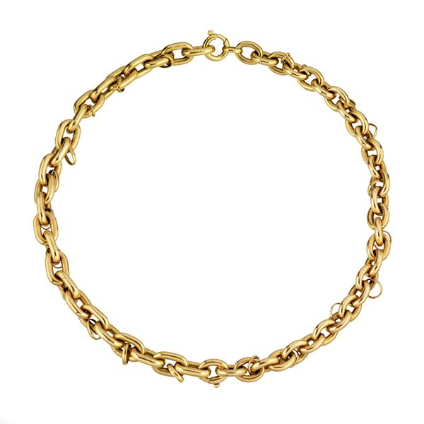 Girocollo a maglie ovali in oro giallo 18 kt formato da due bracciali  (Anni Sessanta)  - Asta Asta di  Gioielli Antichi, Moderni,  Orologi da Polso e Gioielli da una Collezione Romana - Curio - Casa d'aste in Firenze