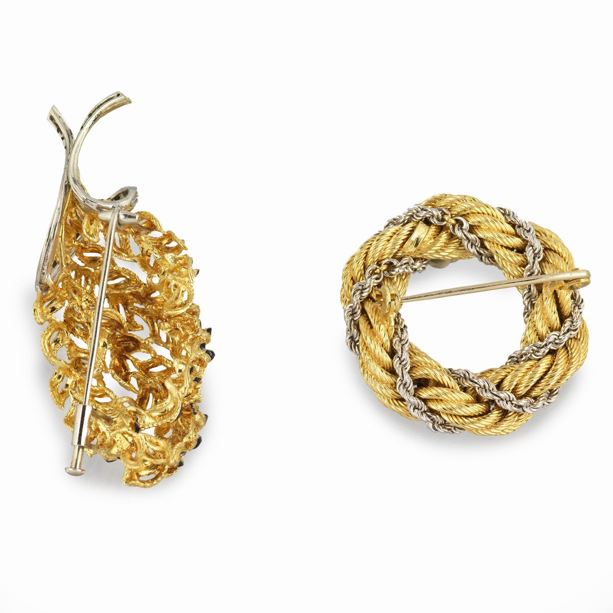 Spilla Foglia in oro giallo 18 kt, diamanti e smalto e spilla Ghirlanda in oro giallo e bianco 18...