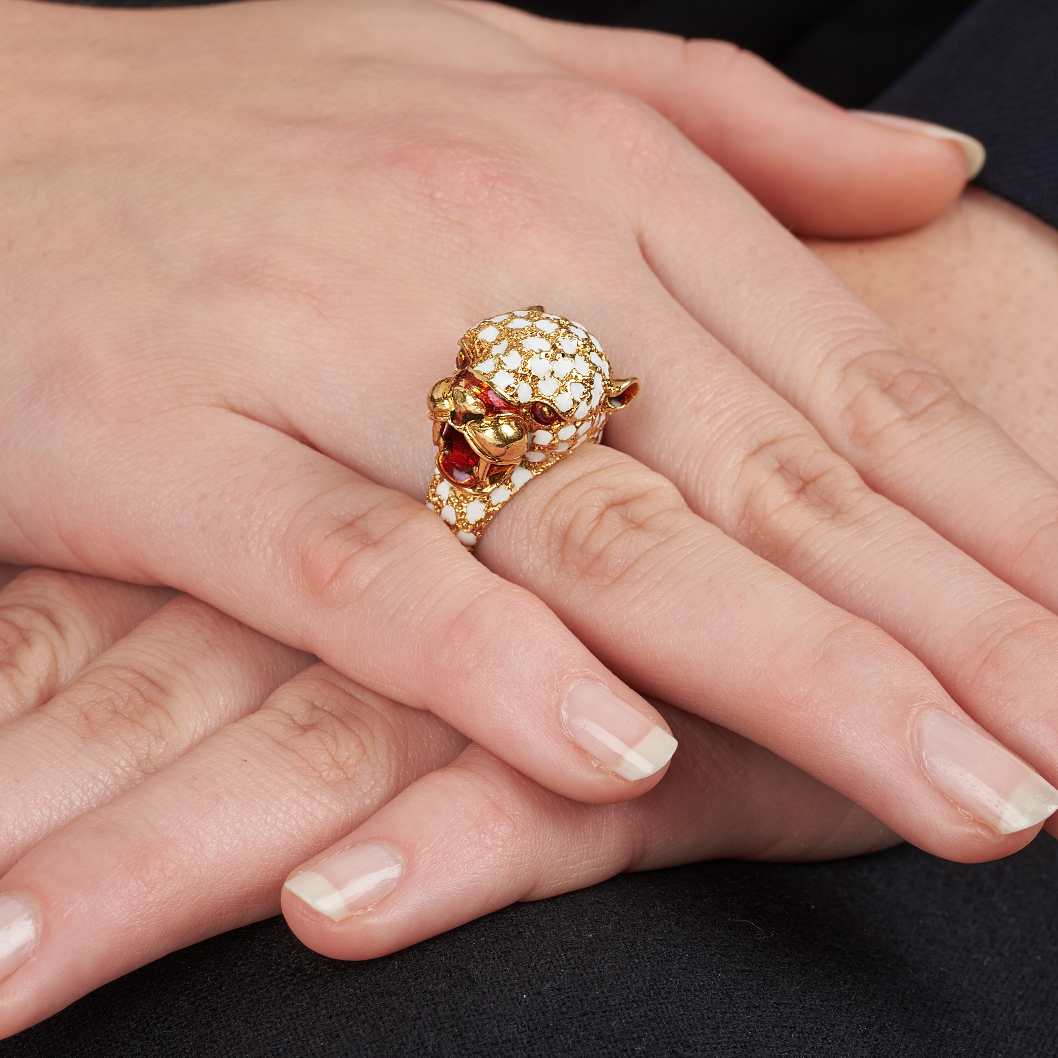 Anello Leopardo in oro giallo 18 kt e smalto bianco e rosso