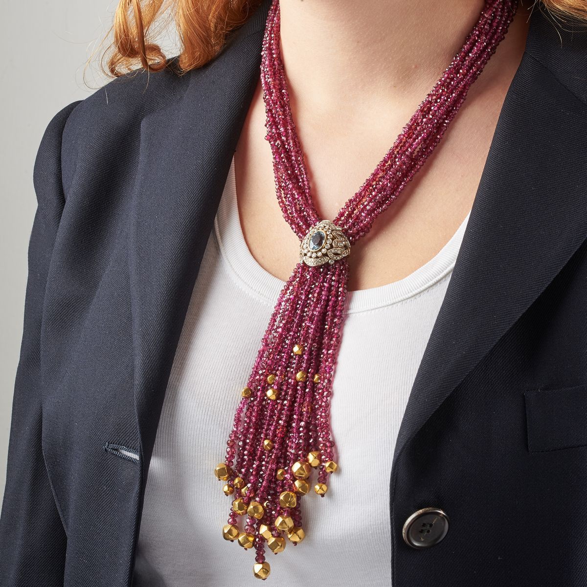 Lunga Collana in Oro Giallo 18 Kt, Granato, Diamanti e Acquamarina