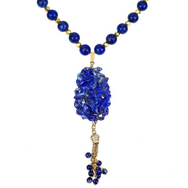 Necklace with pendant in 18 kt yellow gold and lapis lazuli
