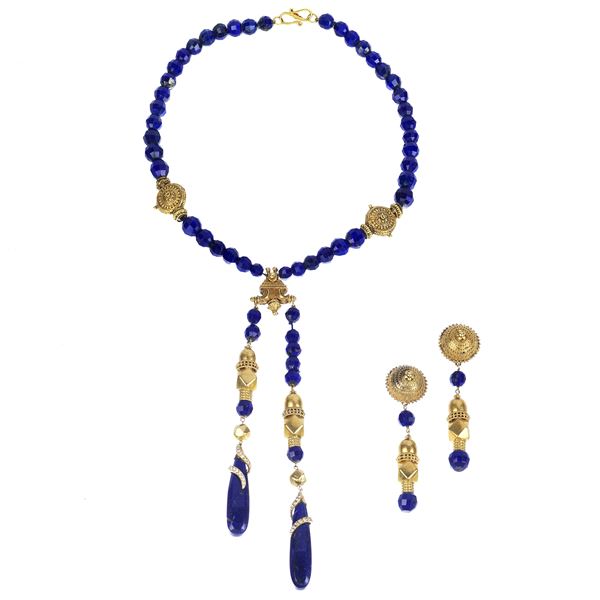 Necklace with long pendants and pair of clip earrings in 18 kt yellow gold, diamonds and lapis lazuli