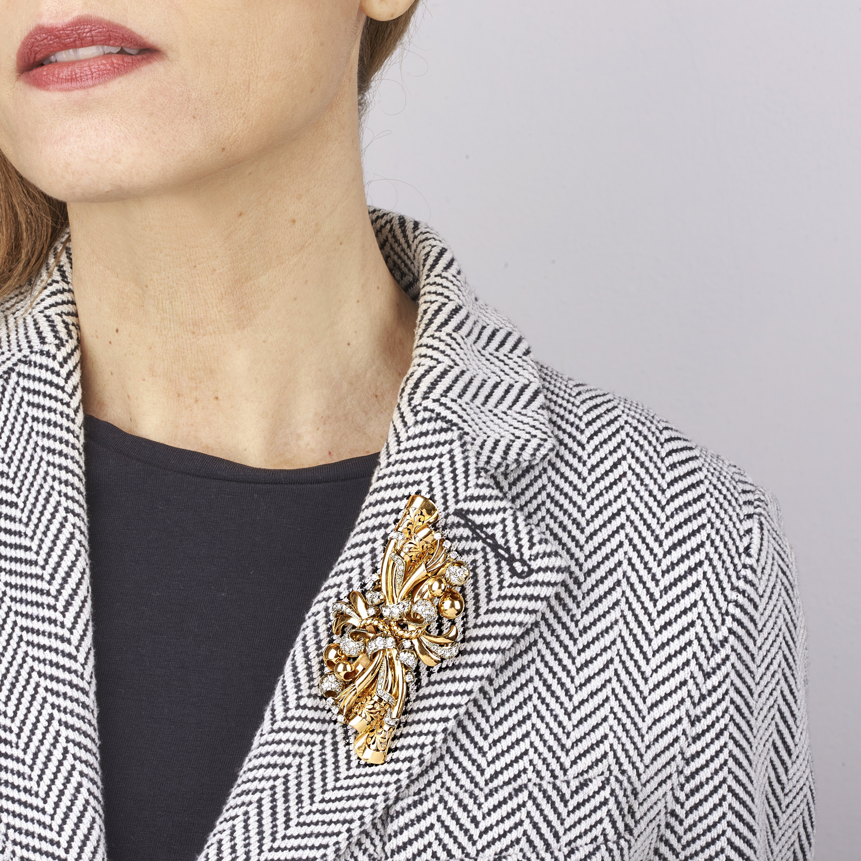 Grande spilla smontabile in oro giallo e oro bianco 18 kt e diamanti