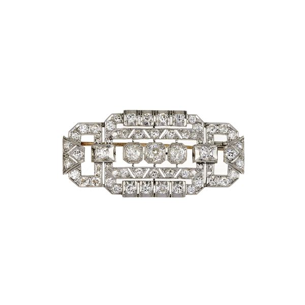 Rectangular brooch in platinum and diamonds