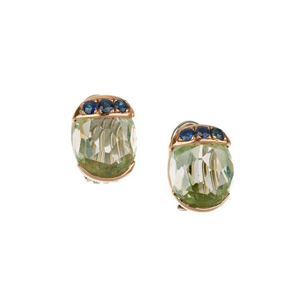 Pair of earrings in 18 kt yellow gold, synthetic sapphires and spinels