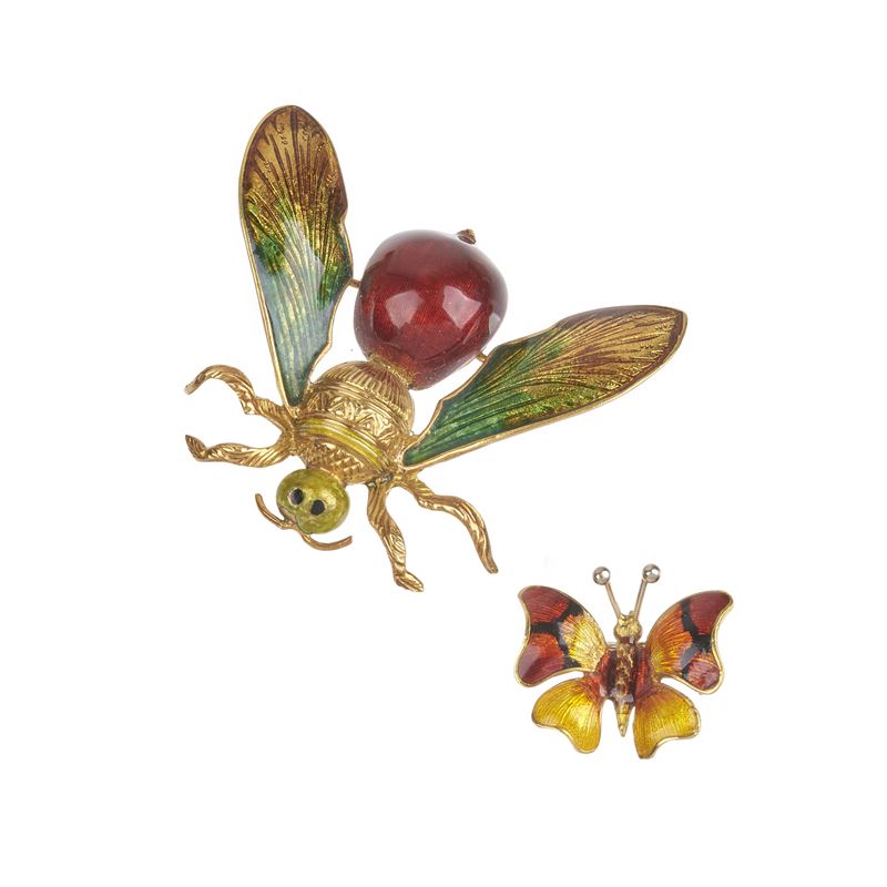 Grande spilla animalier in oro giallo 18 kt e smalti e spilla a farfalla in oro giallo 18k e smal...