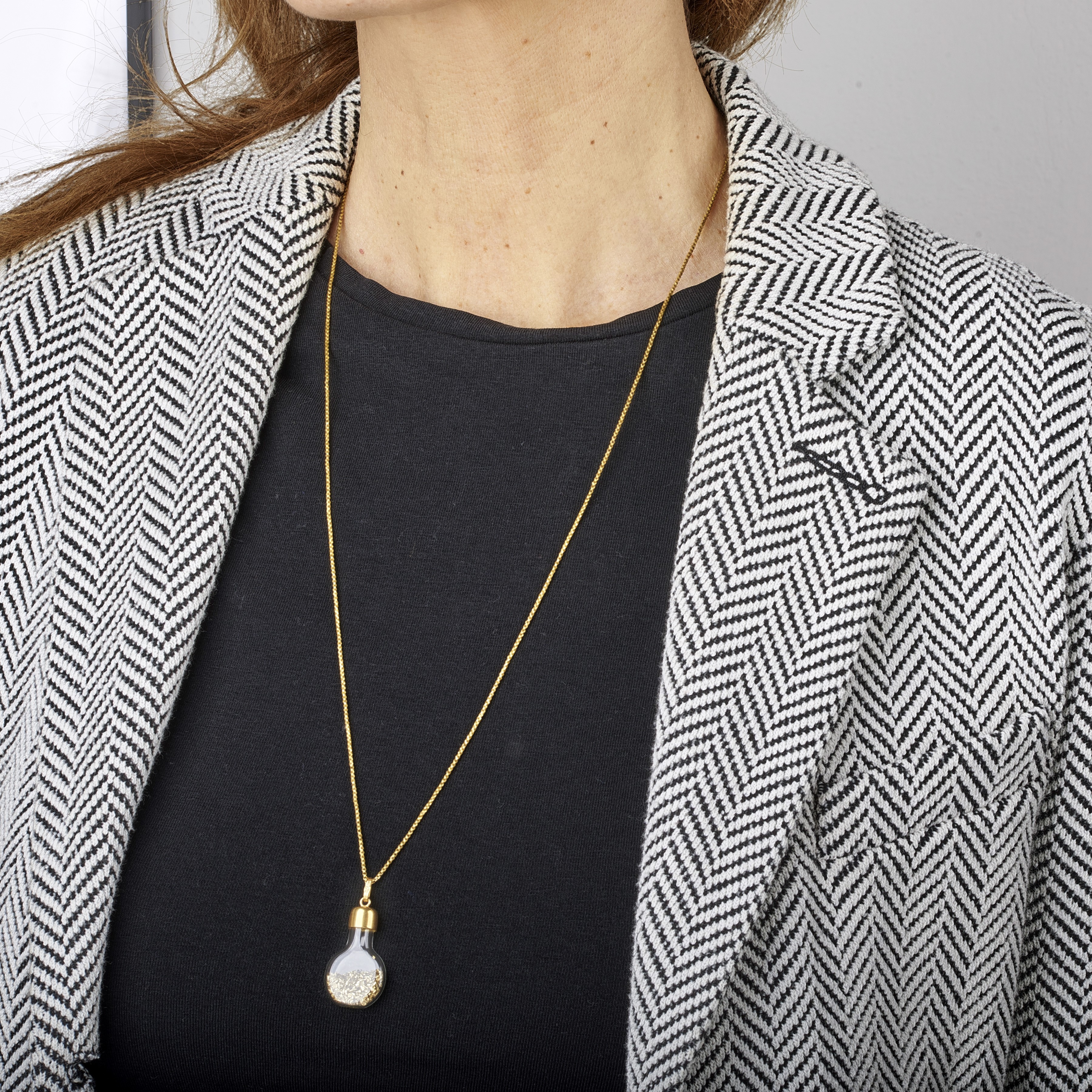 Lunga Catena a Maglie in Oro 18 Kt con Pendente