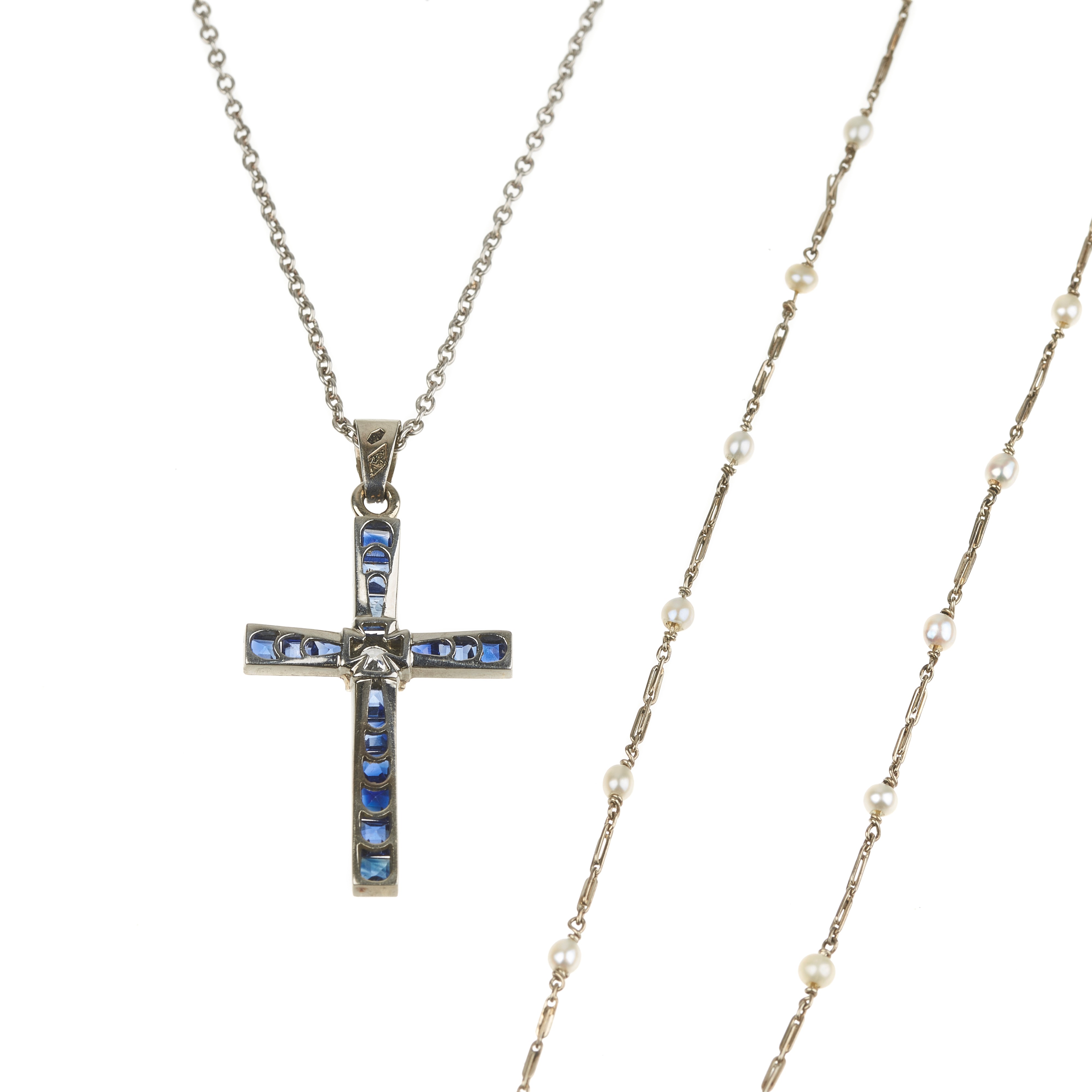 Croce in Oro Bianco 18 Kt, Diamanti e Zaffiri con Catena e Catena in Oro Bianco 18 Kt e Microperl...