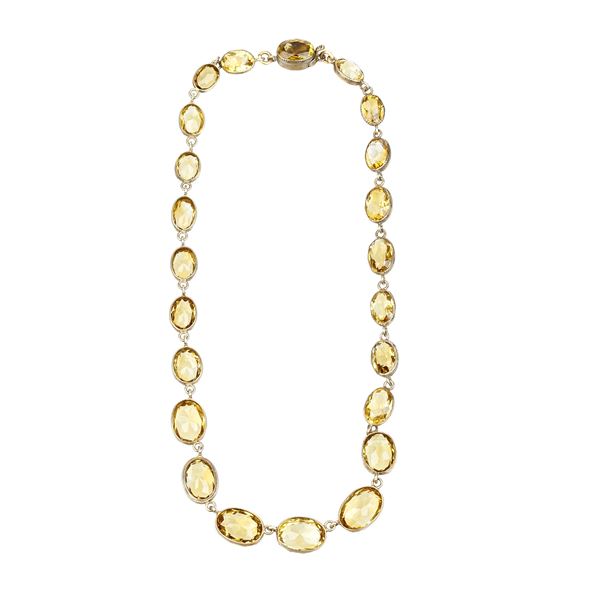 9 kt gold and yellow quartz necklace