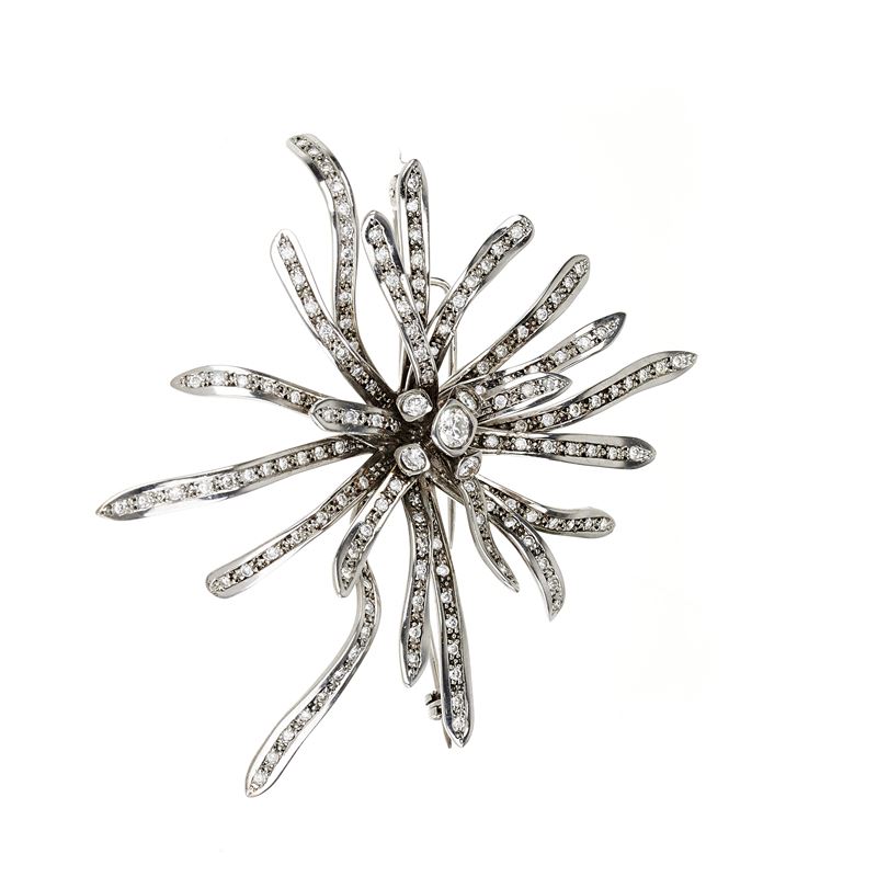 Grande Clip Anemone in oro bianco 18 kt e diamanti
