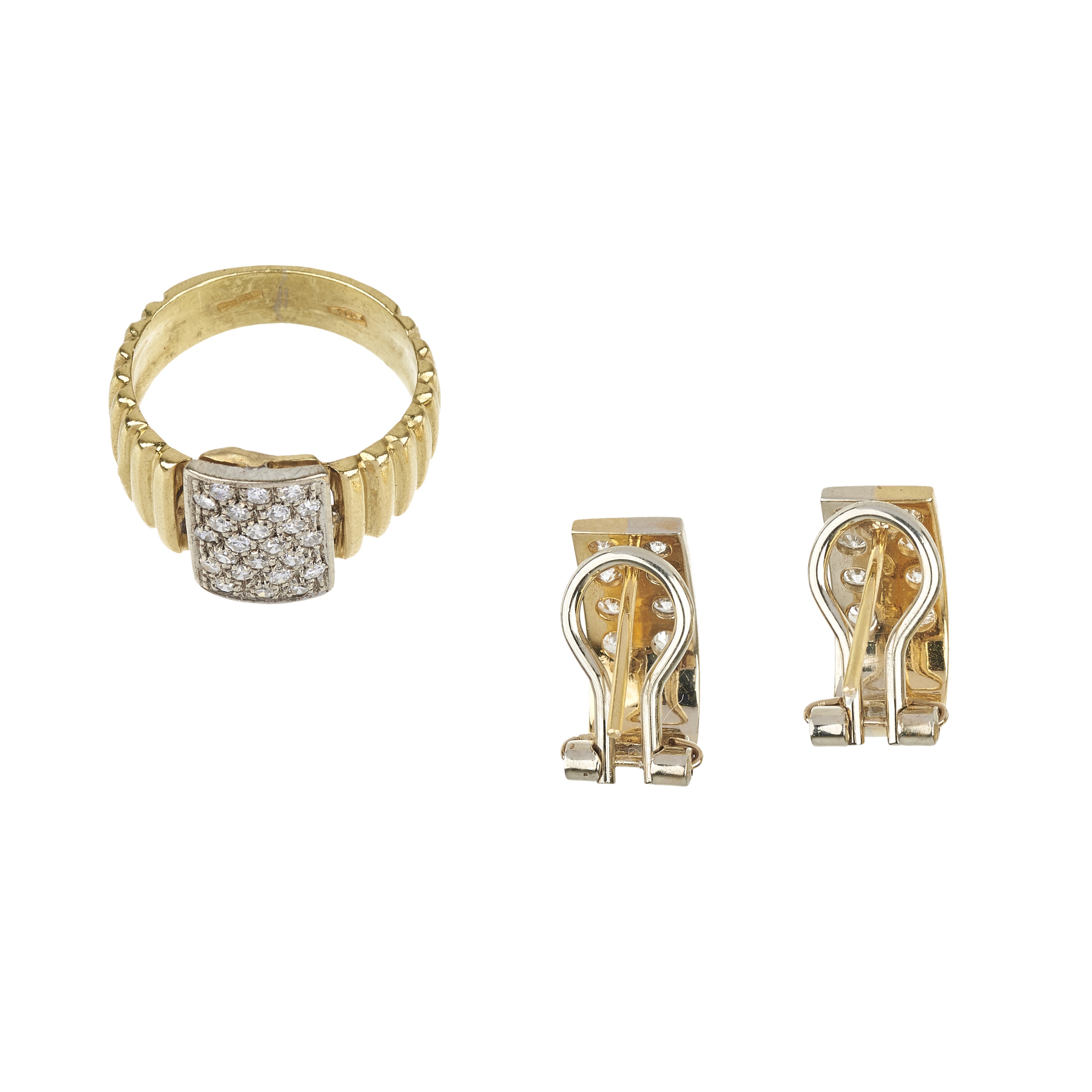 Paio di Orecchini in Oro Giallo, Oro Bianco e Diamanti e Anello in Oro Giallo 18 Kt e Diamanti
