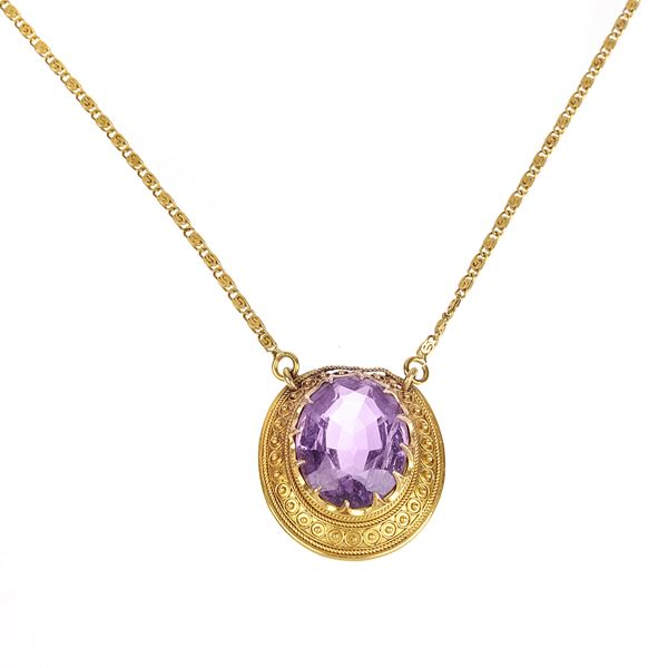 Link chain with 18 kt yellow gold and amethyst pendant