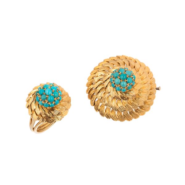 Brooch and ring in yellow gold and turquoise