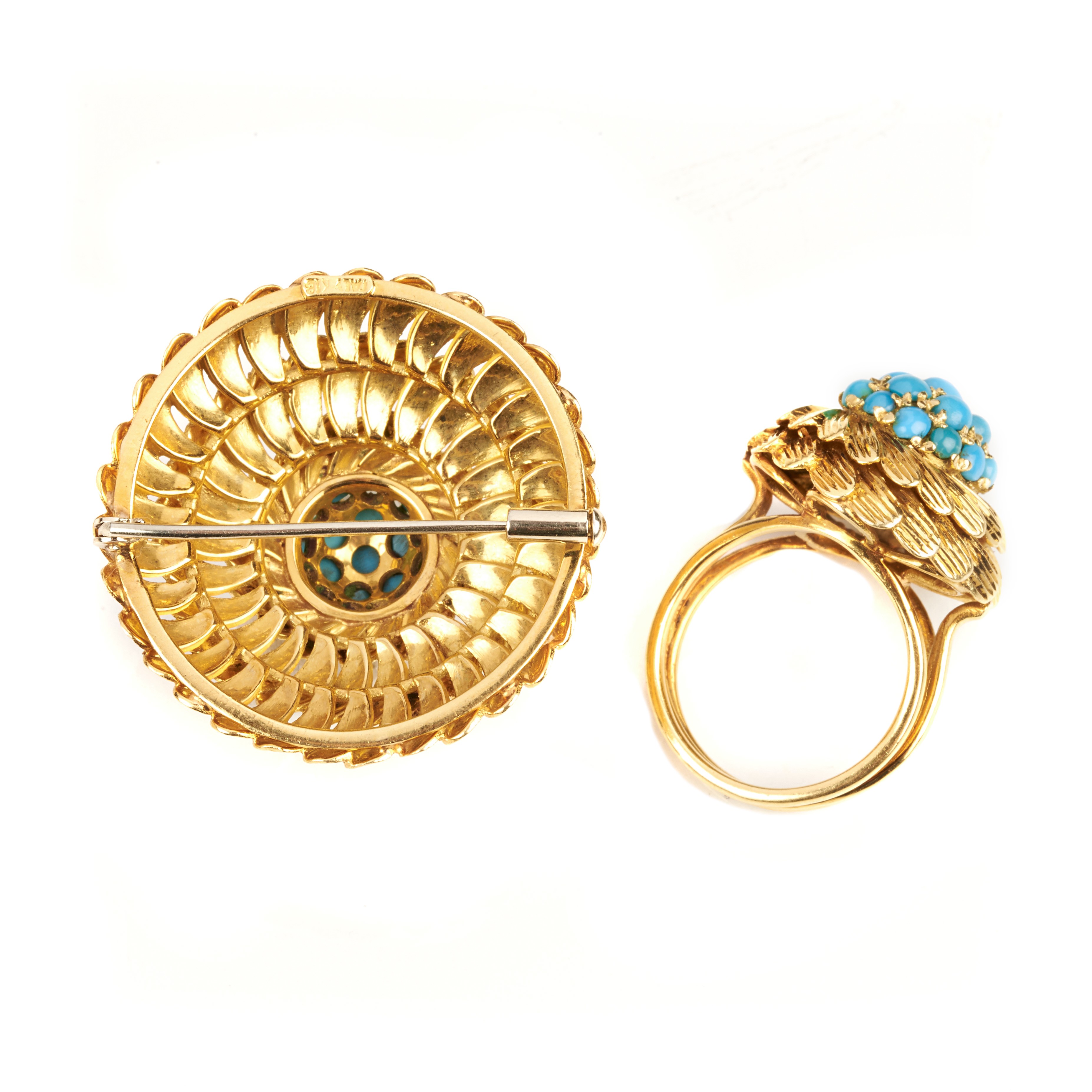 Spilla e anello in oro giallo e turchese