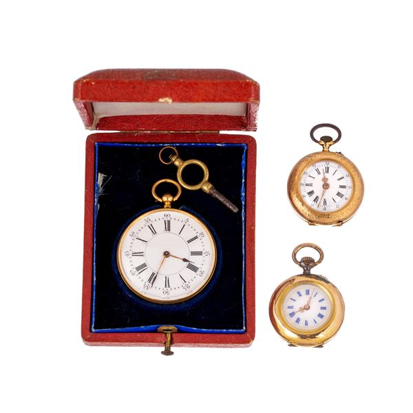 Pocket watch in 18 kt gold and two smaller ones in 18 kt yellow gold and diamonds