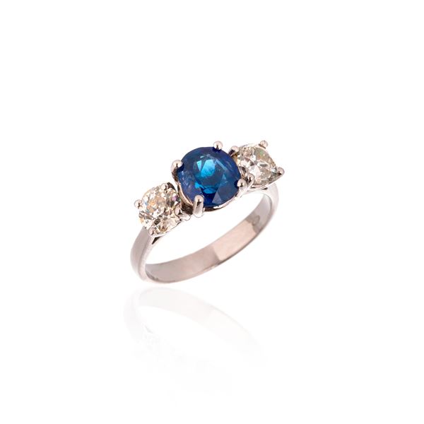 Ring in 18 kt white gold, diamonds and natural Burmese sapphire