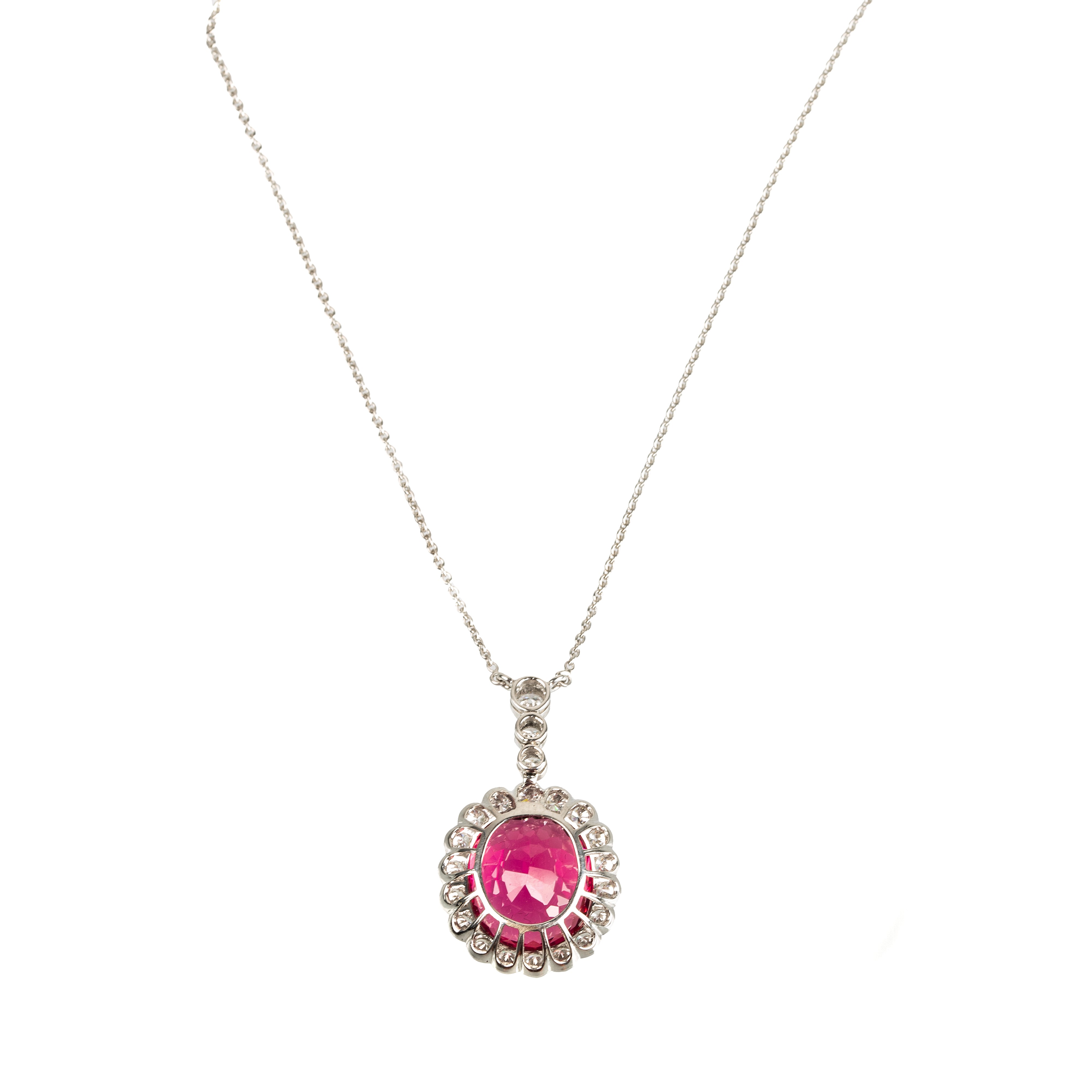 Pendente a margherita con catena in oro bianco 18 kt, diamanti e rubellite rosa