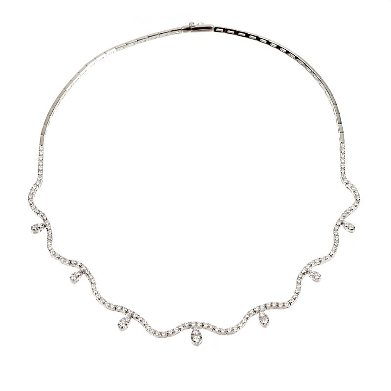 Collier fantasia in oro bianco 18 kt e diamanti