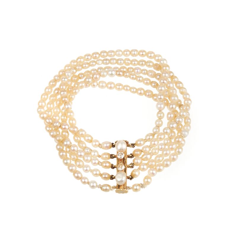 Bracciale millefili in perle coltivate, oro giallo 18 kt e diamanti