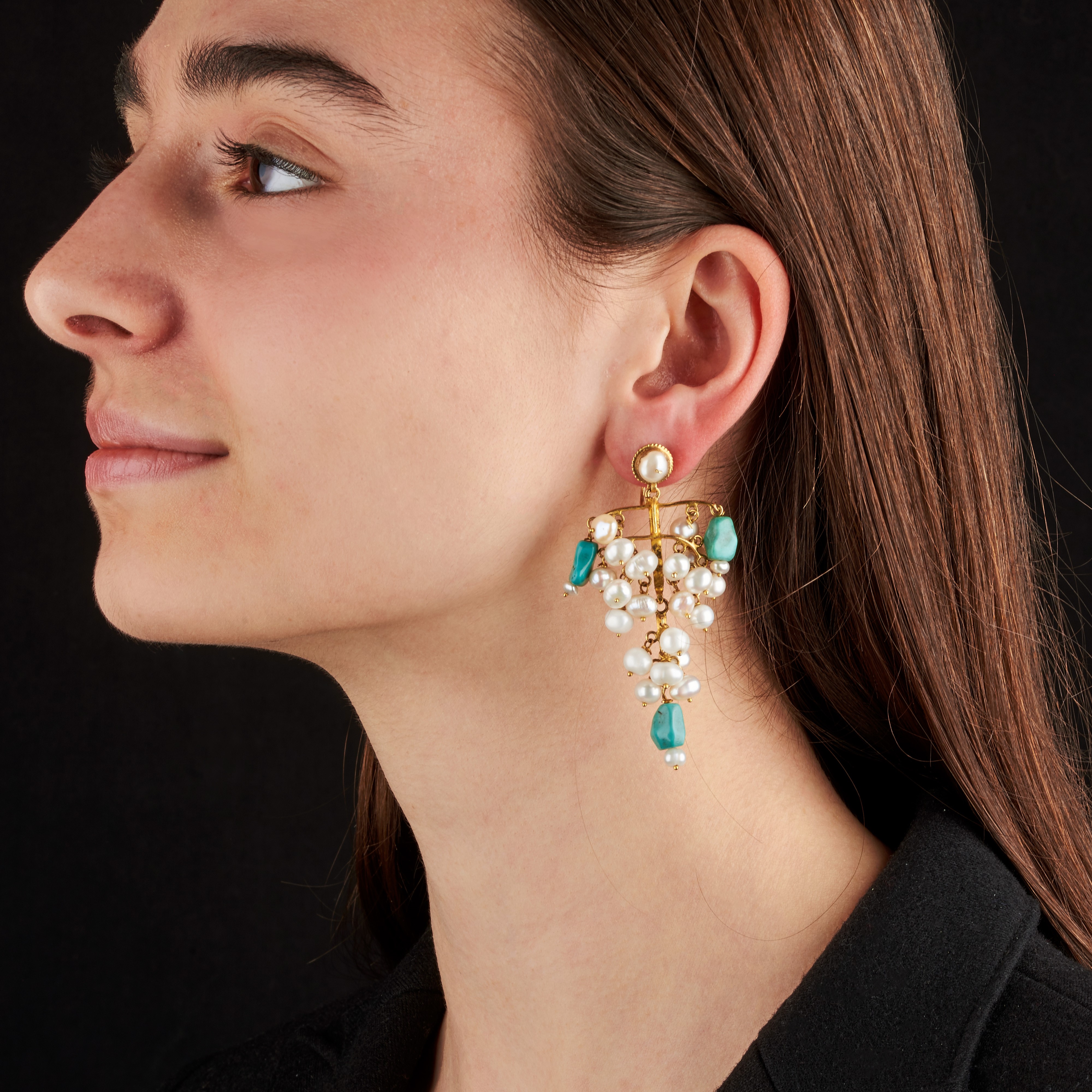 Grandi orecchini pendenti in oro giallo 18 kt, perle coltivate e turchese