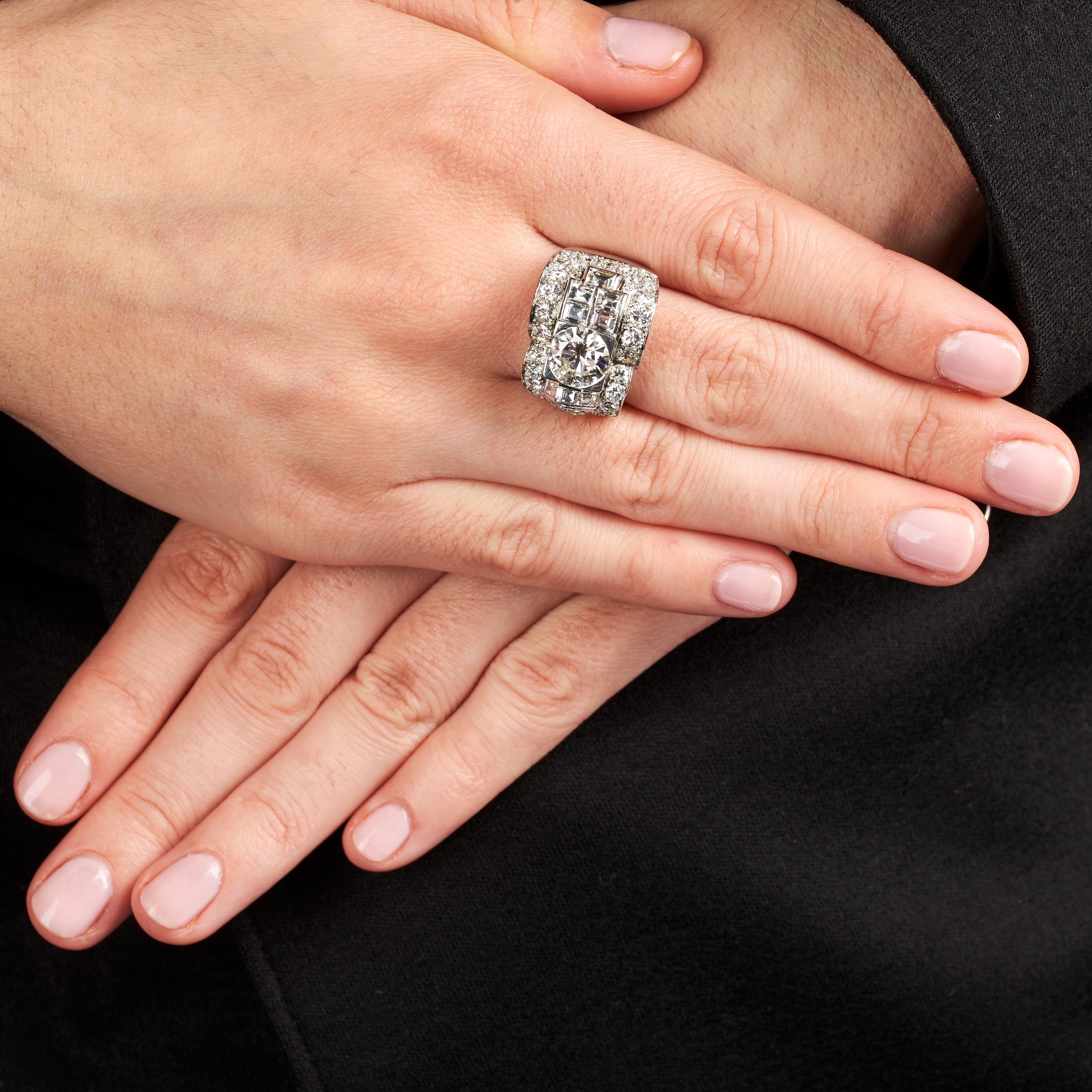 Anello a ponte in oro bianco 18 kt e diamanti