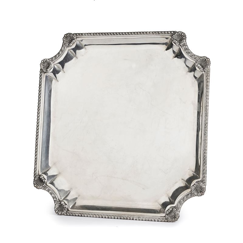 BRANDIMARTE vassoio quadrangolare in argento 800 con bordo San Marco e conchiglie
