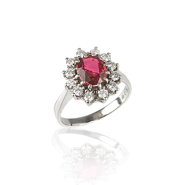 Daisy ring in white gold, diamonds and ruby
