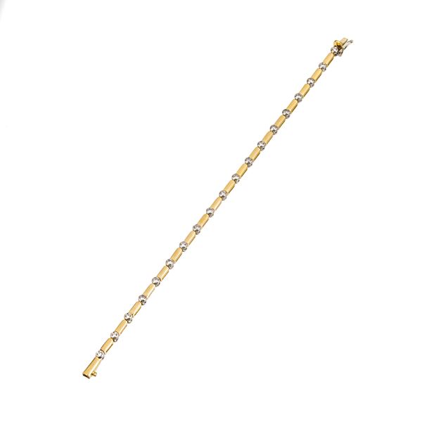 18 kt yellow gold bracelet and diamonds