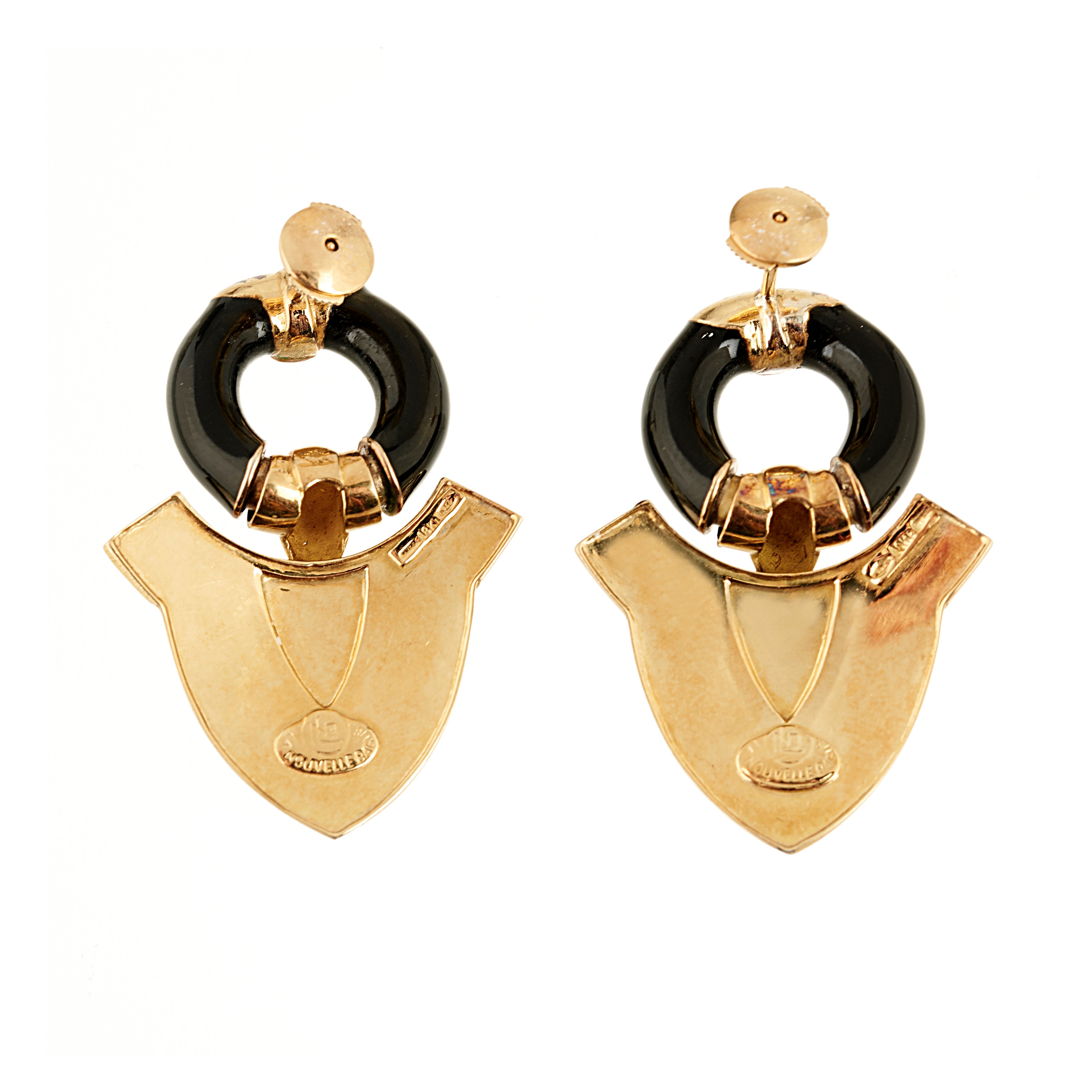 NOUVELLE BAG Paio di orecchini pendenti in oro giallo 18 kt, onice e smalti policromi