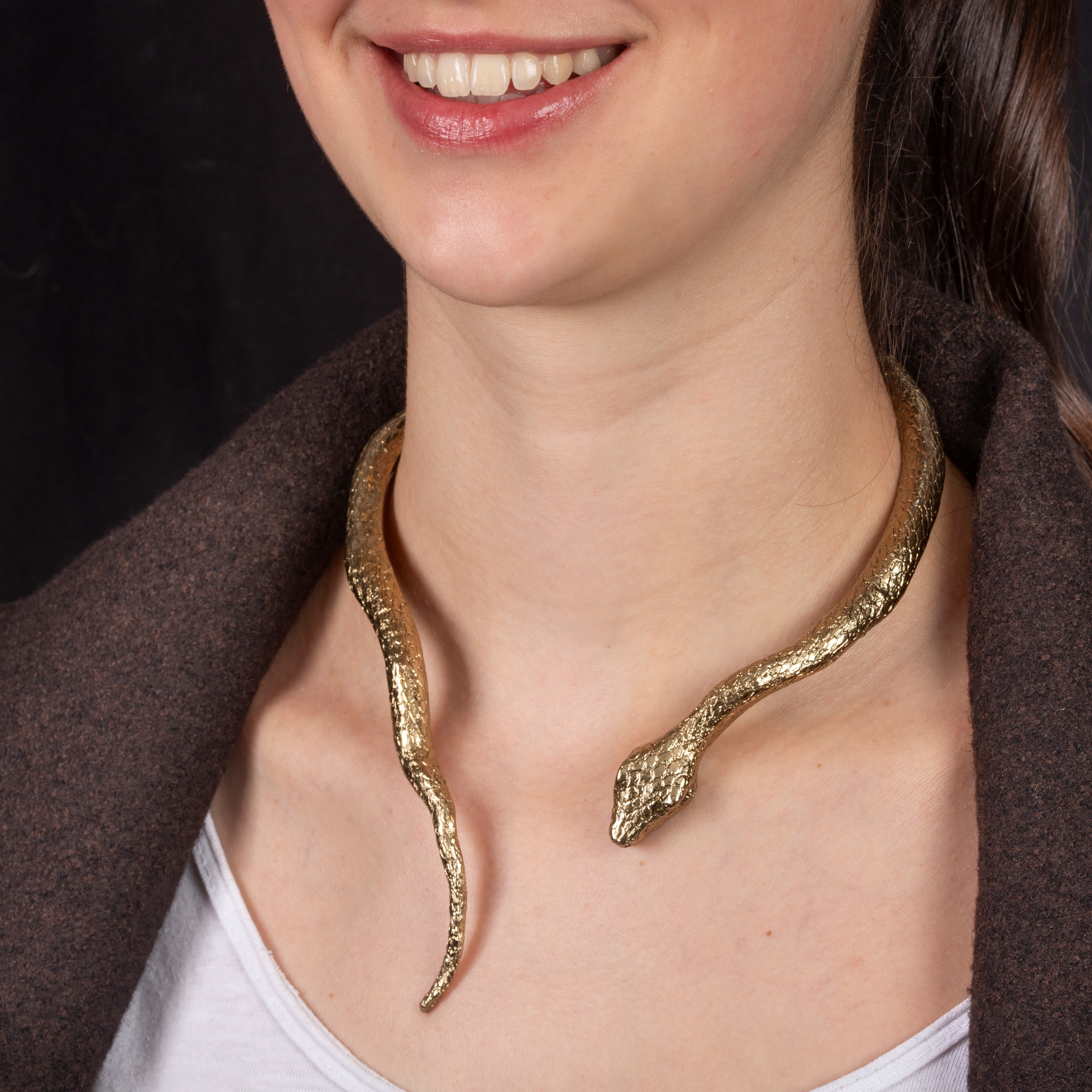 Girocollo Rigido Serpente in Metallo Dorato
