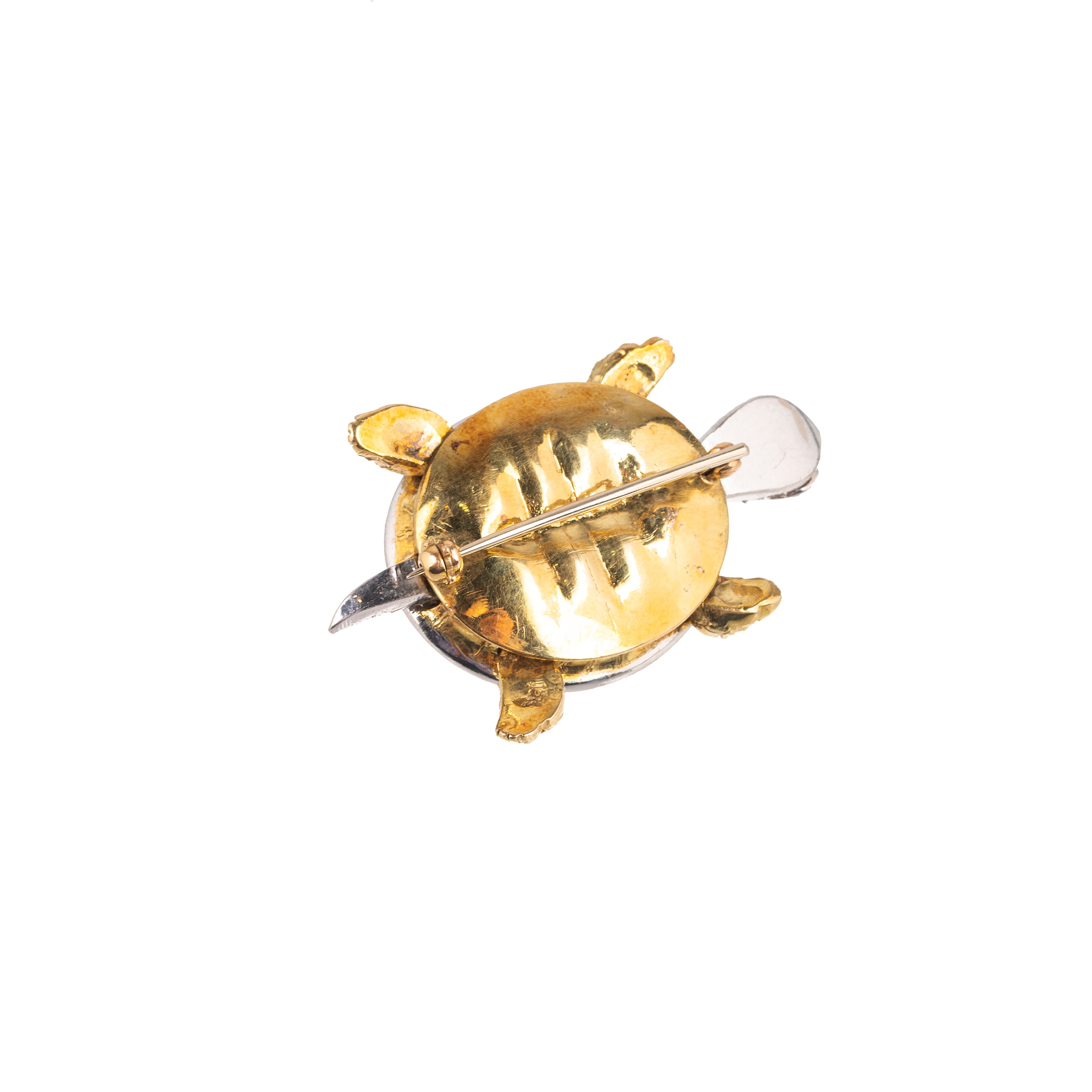 Spilla Tartaruga in oro giallo 18 kt, oro bianco, diamanti e corallo rosso