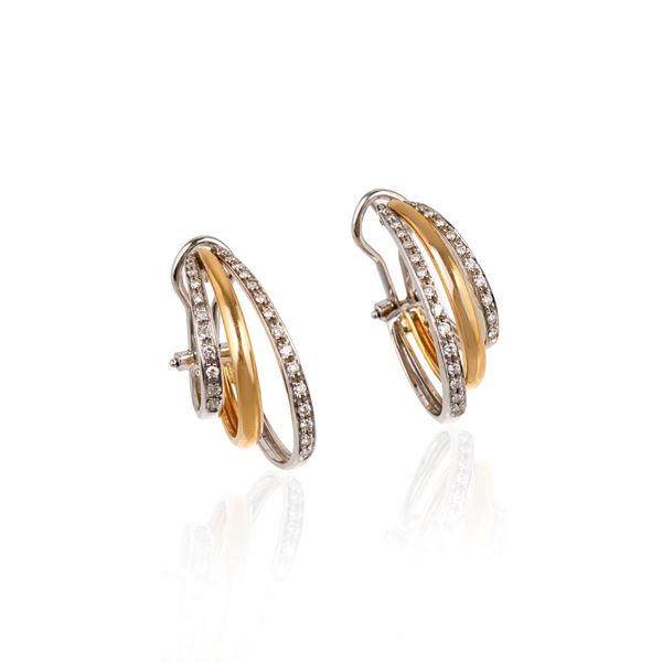 Pair of 18 kt yellow gold circle earrings, white gold and diamonds  - Auction Auction of Antique and Modern Jewellery, Wristwatches and Bijoux - Curio - Casa d'aste in Firenze