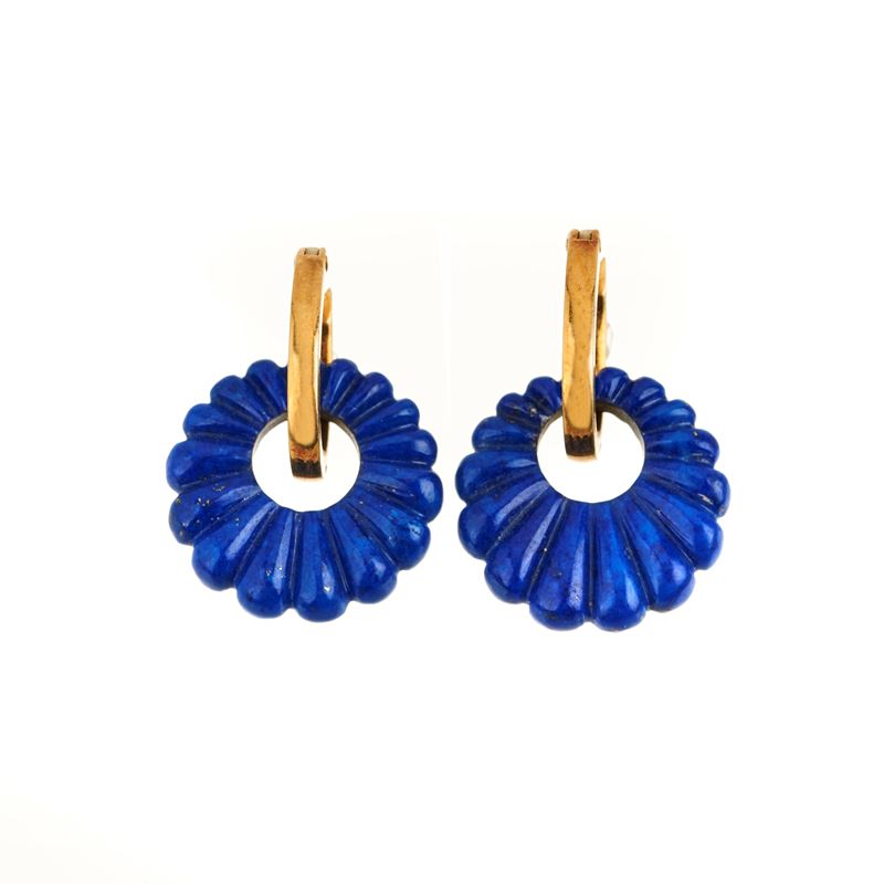 Paio di orecchini pendenti in oro giallo 18 kt e lapislazzuli