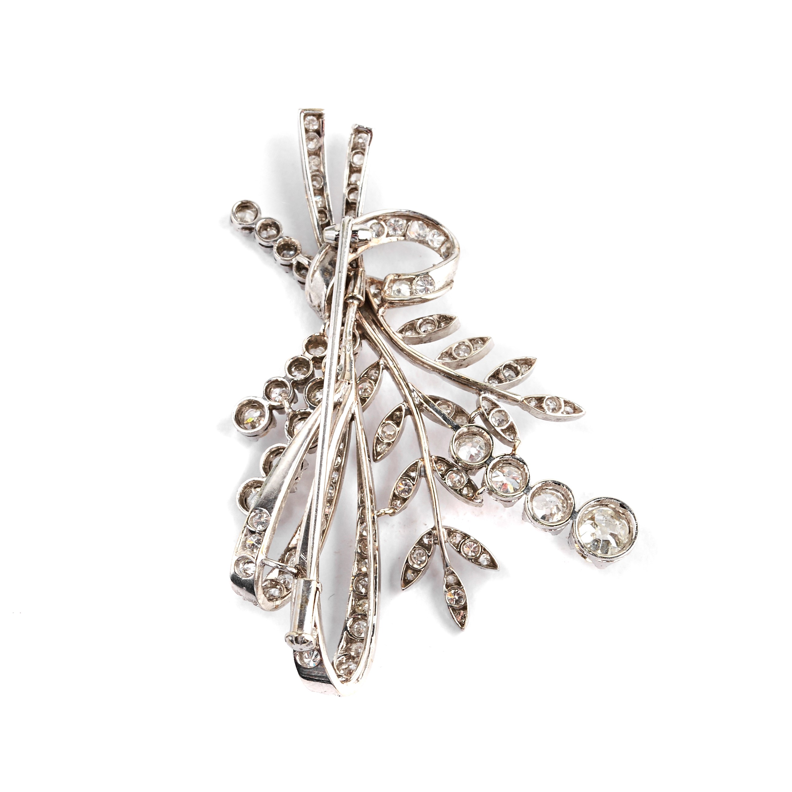 Spilla mazzo di fiori in oro bianco e diamanti