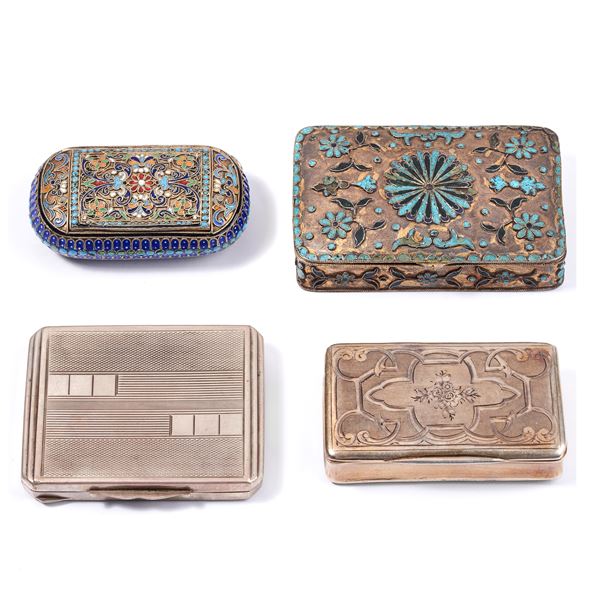 Four snuff boxes with landscapes and scenes of everyday life in 800 silver, decorated with niello