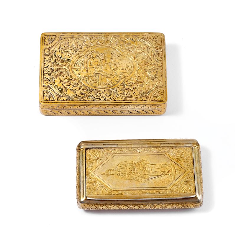 Due tabacchiere in argento 800 dorato e cesellato