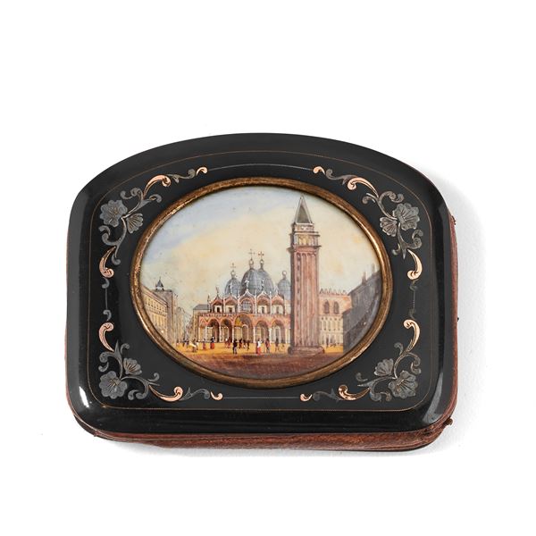 Black lacquer coin case inlaid with gold and silver with view of Venice and male portrait