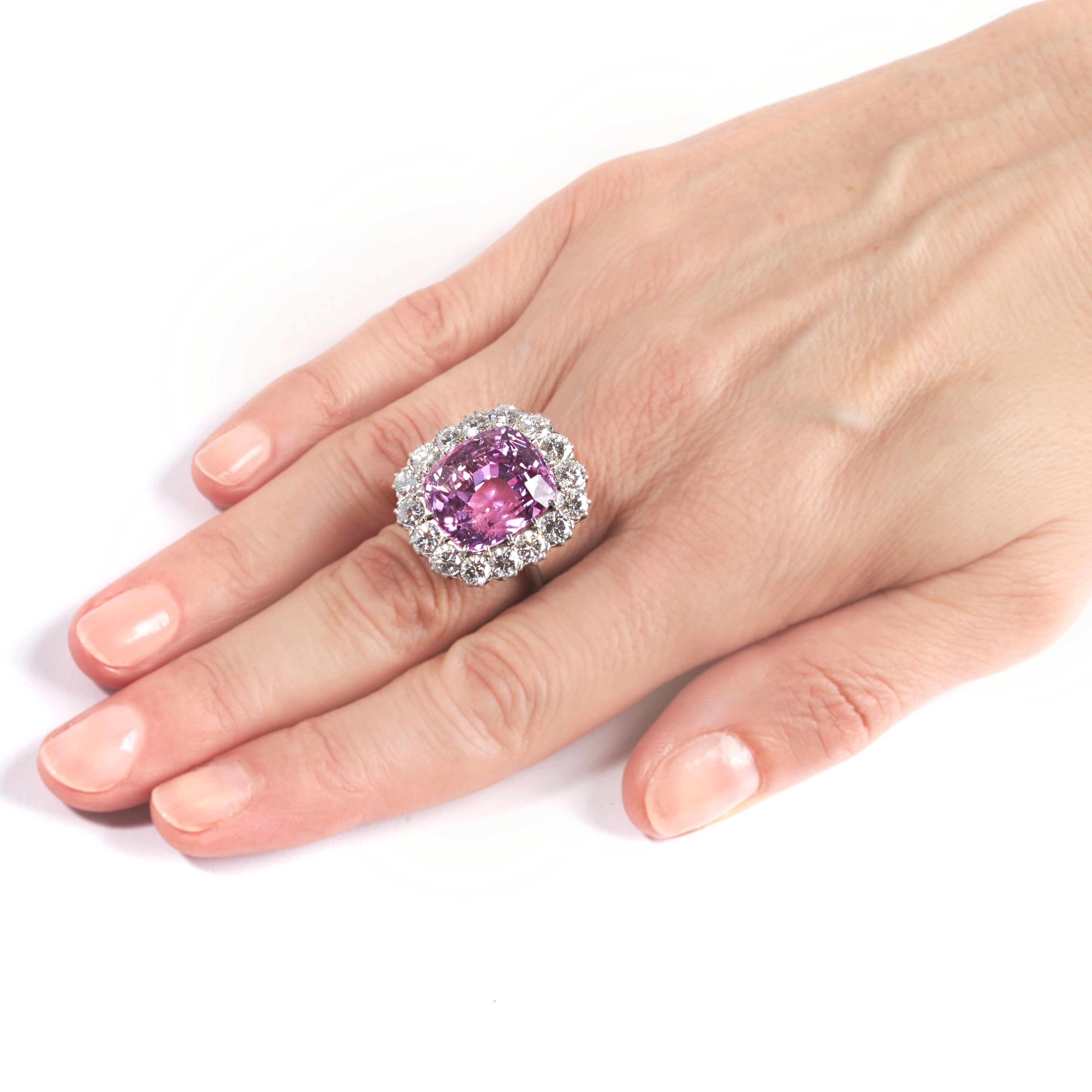 Importante anello a margherita in oro bianco 18 kt, diamanti e grande Zaffiro Rosa Violaceo Natur...
