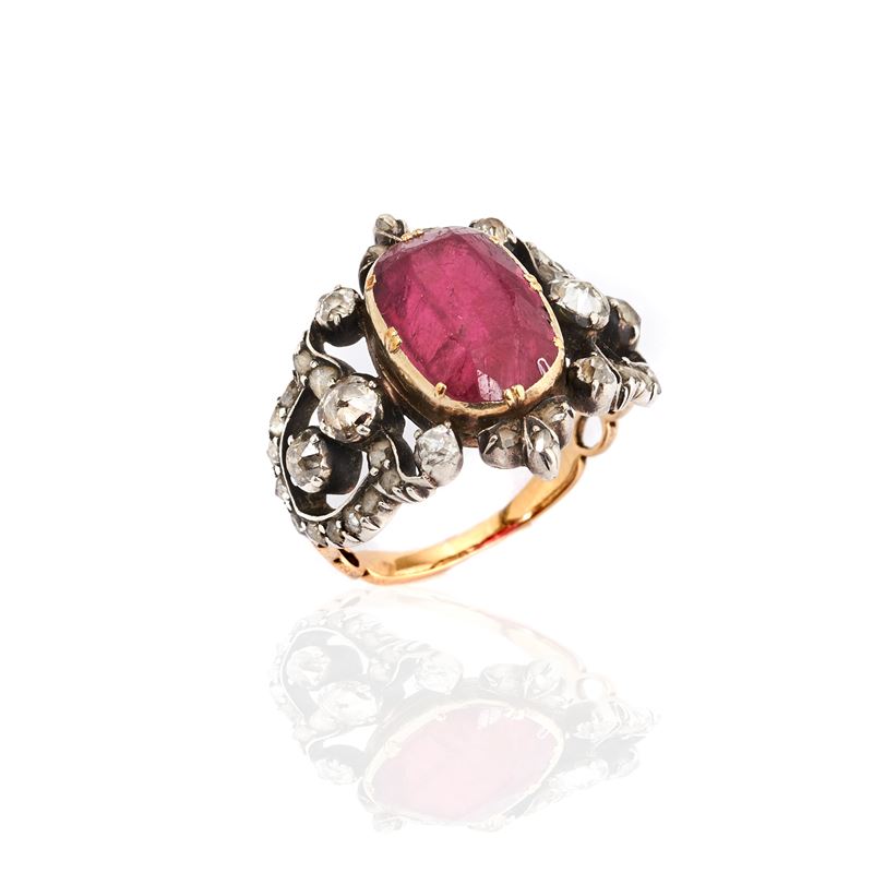 Anello in oro a basso titolo, argento, diamanti e granato