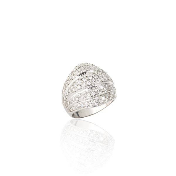 Large 18kt white gold and diamond band ring